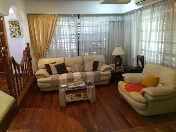 Casa 4 ambientes 