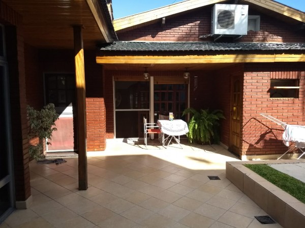 Casa 4 ambientes 